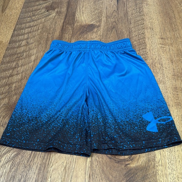 Under Armour Boy’s Blue Swim Trunks Size 6 - Picture 1 of 4